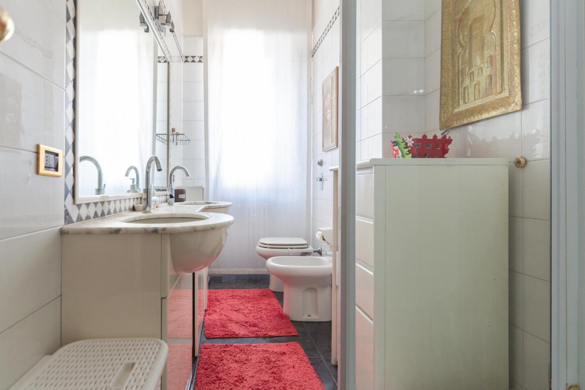 Splendido Trilocale Nolo - Loreto Apartment